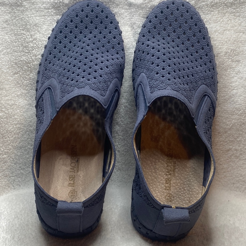 Ilse Jacobsen Blue Slip-On Loafers with Scallop Texture.